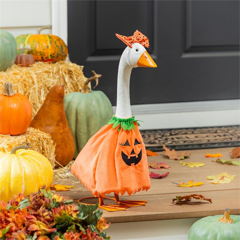 Giddy The Goose Outfit, Pumpkin Poncho